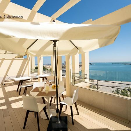 Plaza Mina Suites - Adults Recommended By Luxury Suites Cádiz Buitenkant foto The terrace