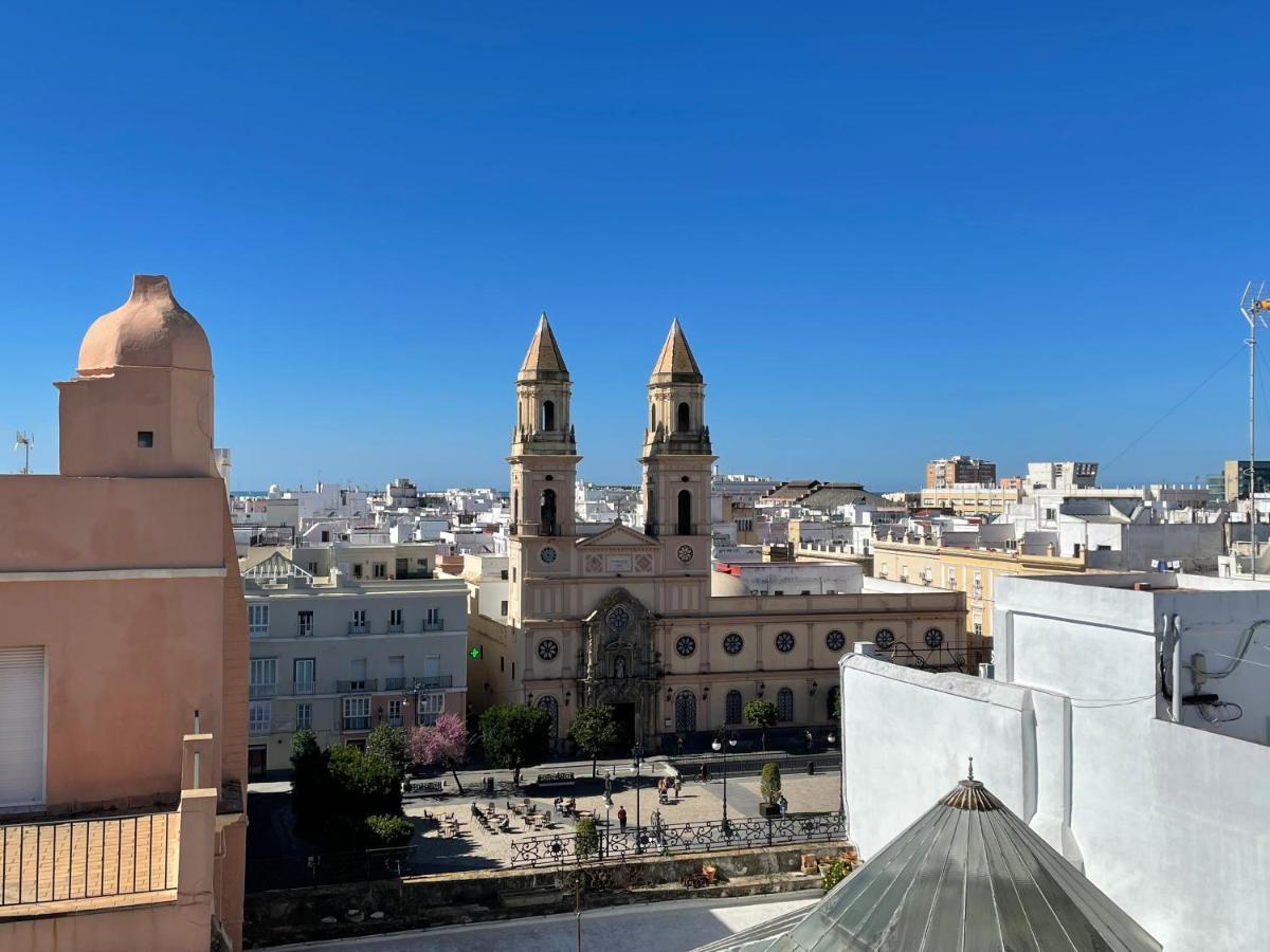 Plaza Mina Suites - Adults Recommended By Luxury Suites Cádiz Buitenkant foto View of the city of Granada