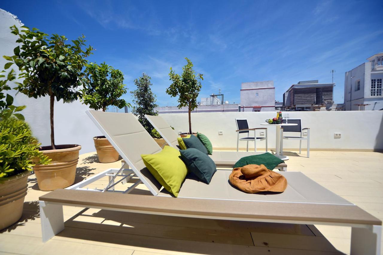 Plaza Mina Suites - Adults Recommended By Luxury Suites Cádiz Buitenkant foto Rooftop terrace