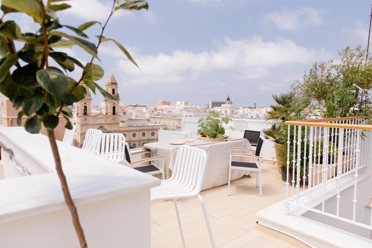 Plaza Mina Suites - Adults Recommended By Luxury Suites Cádiz Buitenkant foto View from the roof