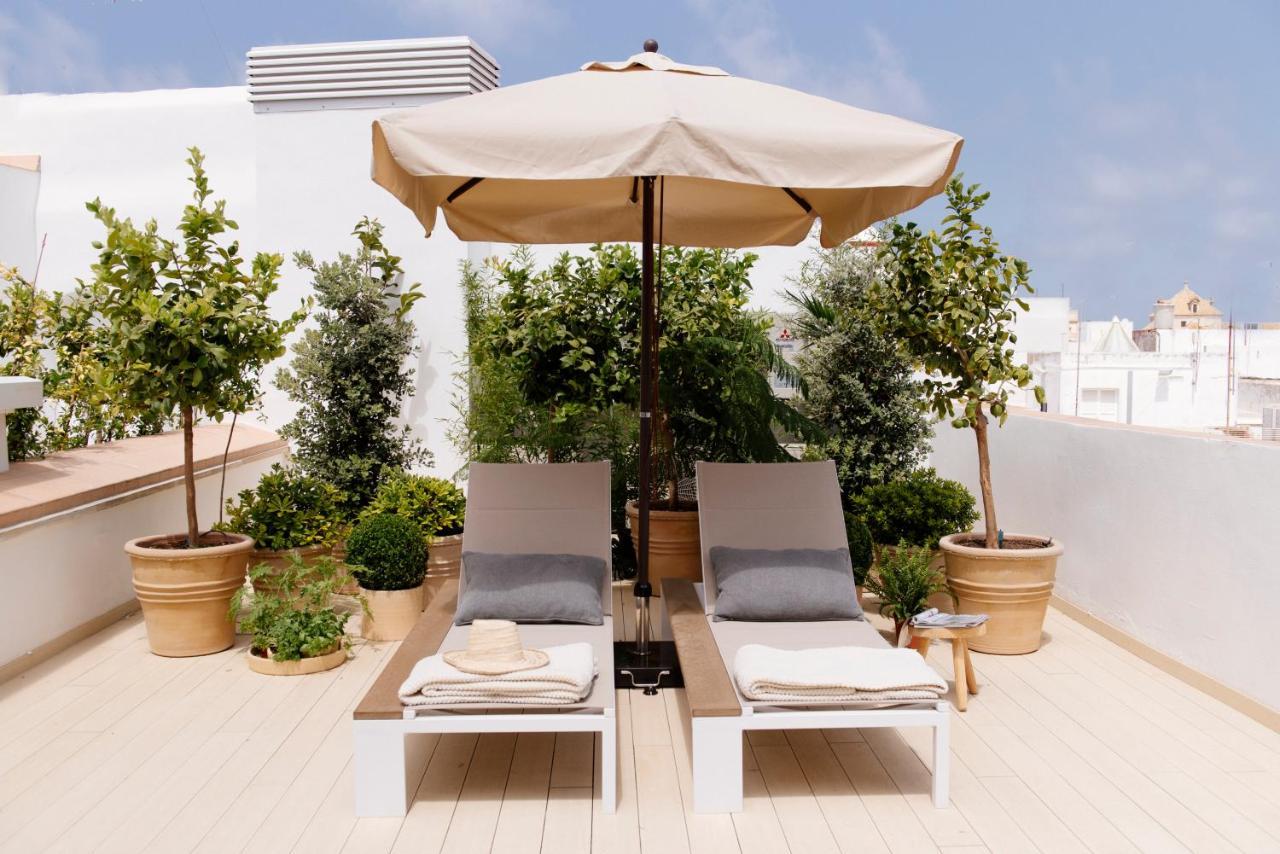 Plaza Mina Suites - Adults Recommended By Luxury Suites Cádiz Buitenkant foto Rooftop terrace