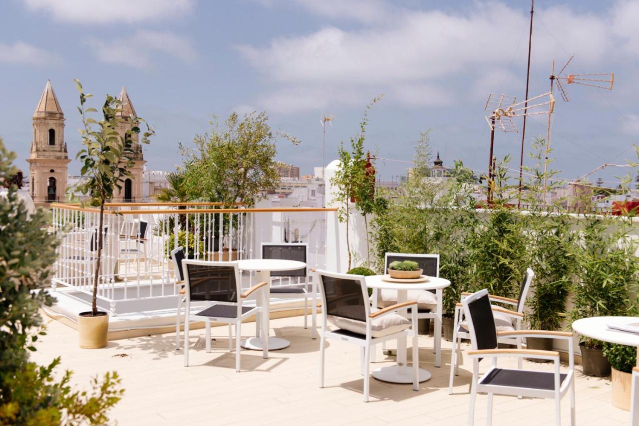 Plaza Mina Suites - Adults Recommended By Luxury Suites Cádiz Buitenkant foto Rooftop terrace
